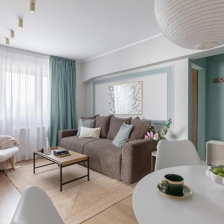 Holt - Sublime Minty Green 1Br On The Park Bukareszt Zewnętrze zdjęcie