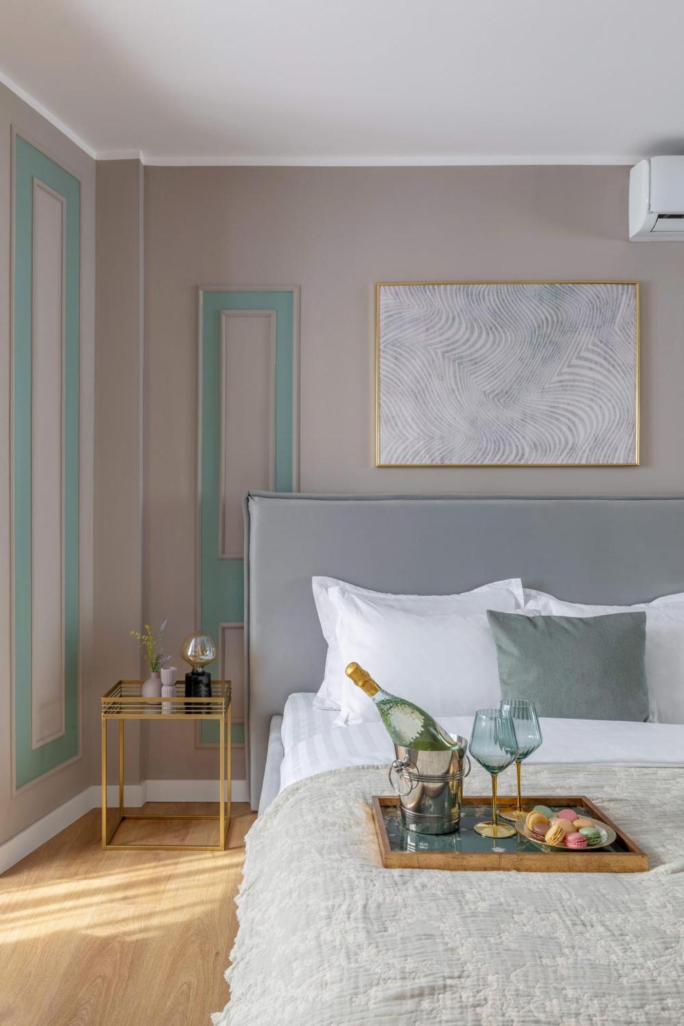 Holt - Sublime Minty Green 1Br On The Park Bukareszt Zewnętrze zdjęcie