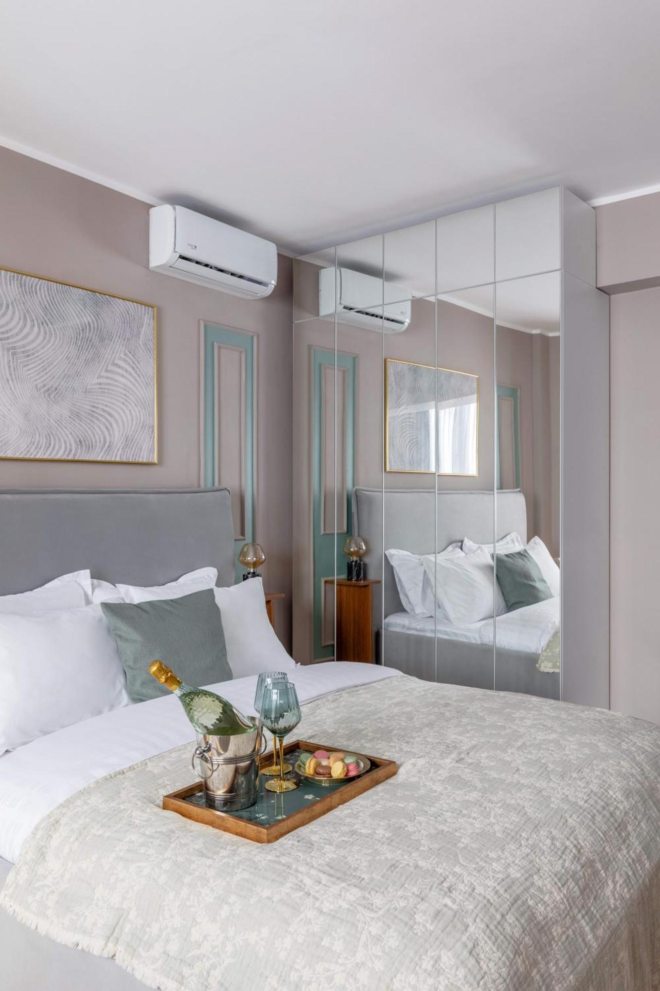 Holt - Sublime Minty Green 1Br On The Park Bukareszt Zewnętrze zdjęcie
