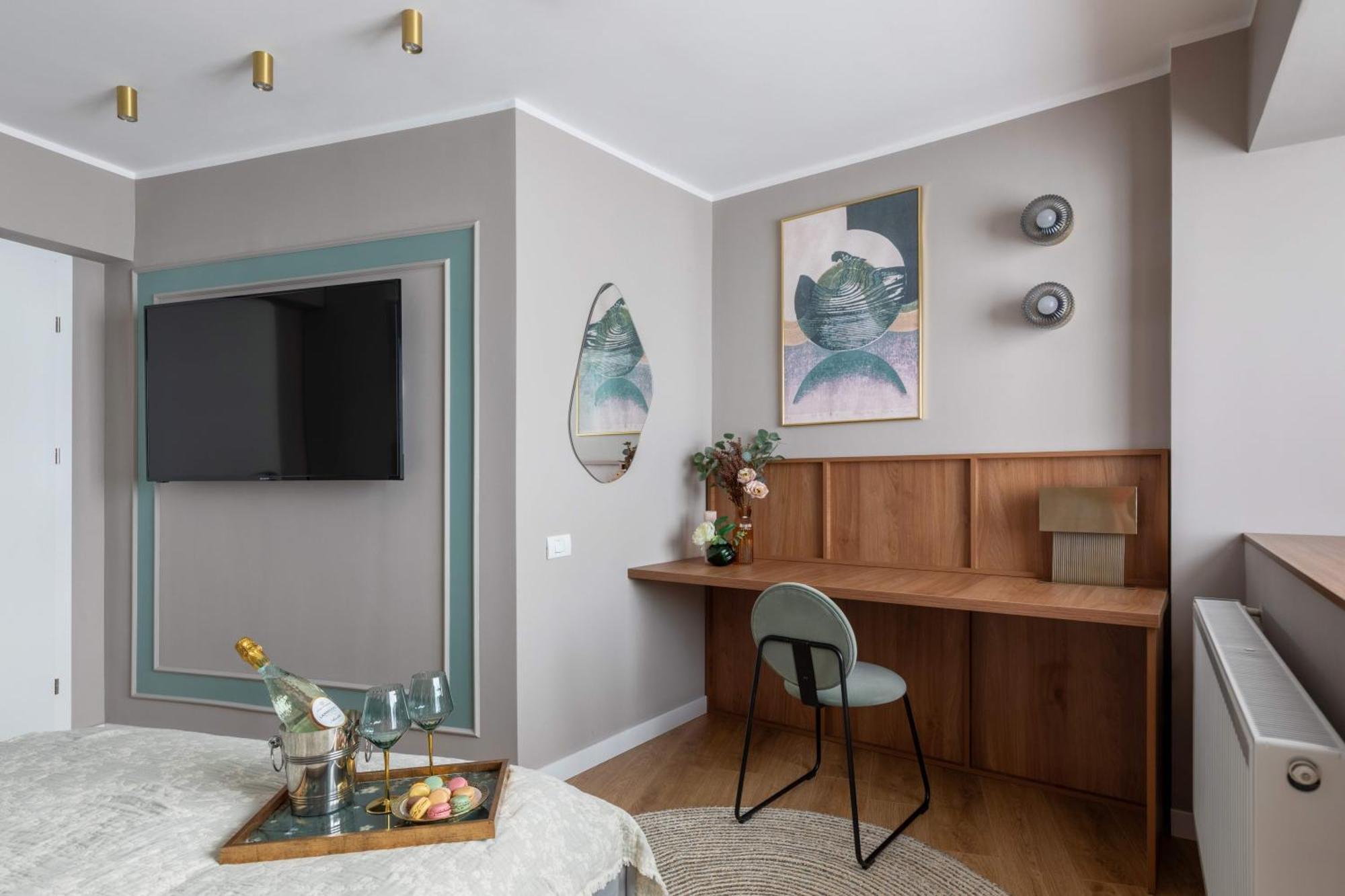 Holt - Sublime Minty Green 1Br On The Park Bukareszt Zewnętrze zdjęcie